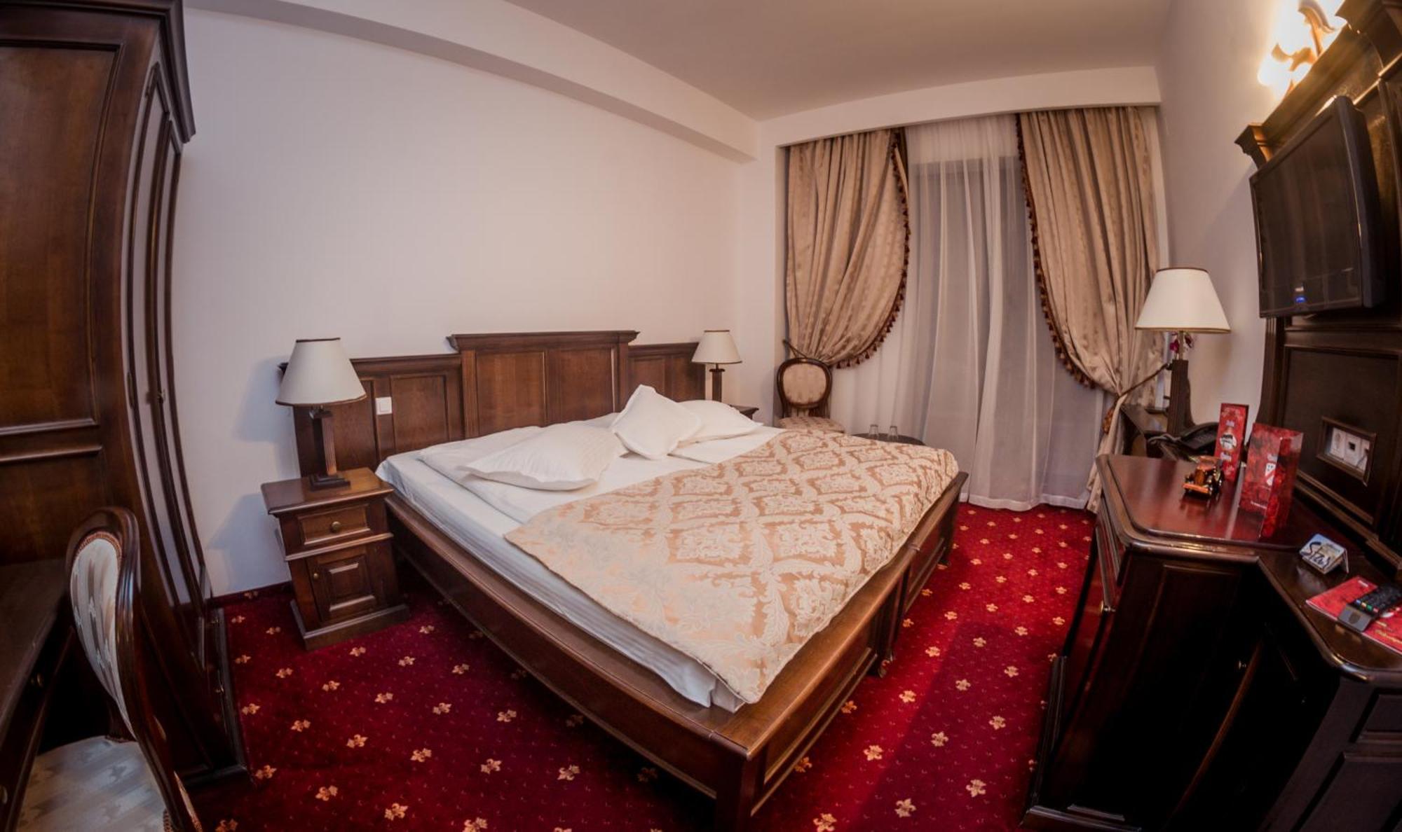 Hotel Emire Boutique Zărneşti Zimmer foto
