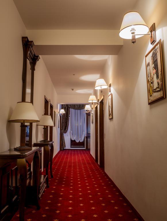 Hotel Emire Boutique Zărneşti Exterior foto