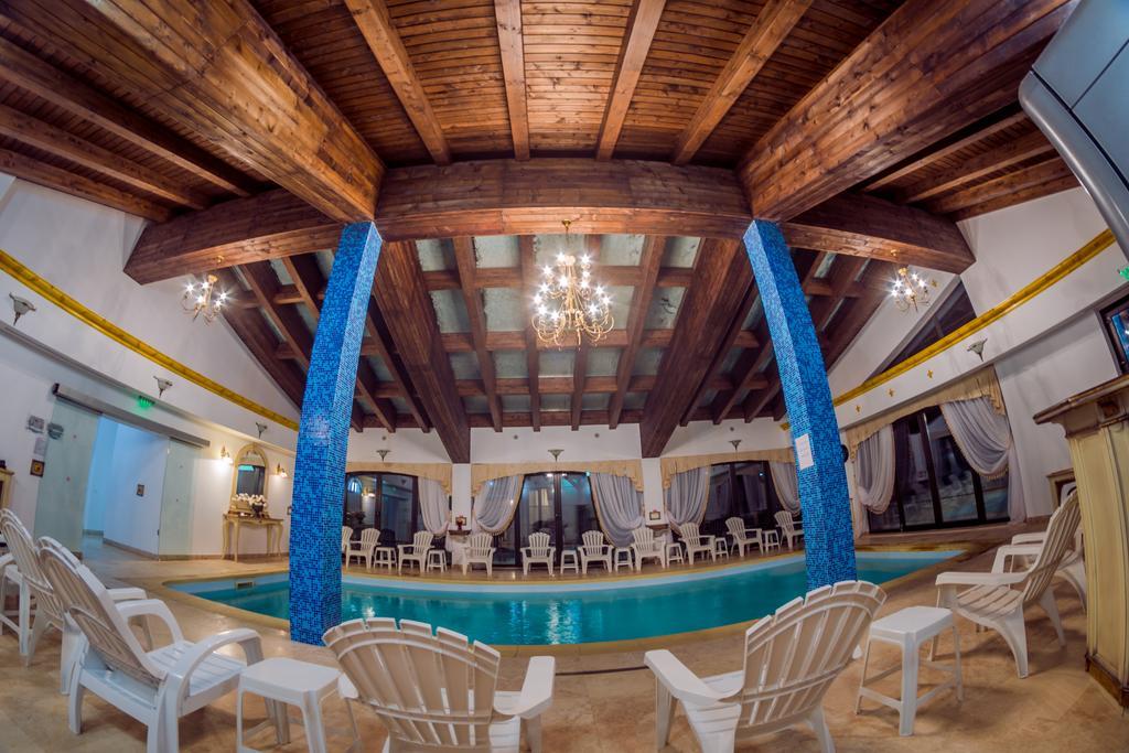 Hotel Emire Boutique Zărneşti Exterior foto