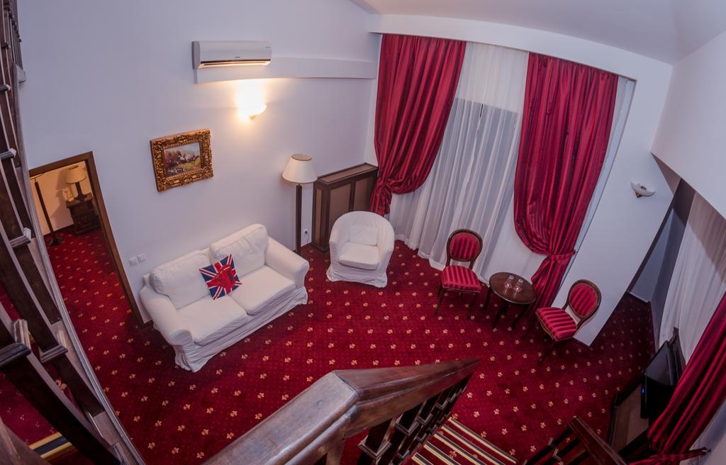 Hotel Emire Boutique Zărneşti Zimmer foto